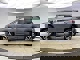 Used 2022 Nissan Rogue SV image 2