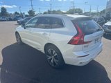Used 2022 Volvo XC60 B5 Inscription w/ Advanced Package image 3