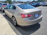 Used 2022 Chevrolet Malibu LT image 2
