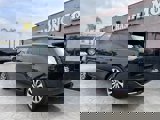 Used 2025 Land Rover Range Rover Long Wheelbase Autobiography image 3