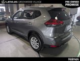 Used 2017 Nissan Rogue SV w/ SV Premium Package image 3
