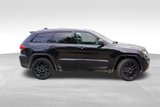 Used 2019 Jeep Grand Cherokee Altitude image 4