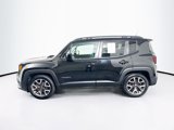 Used 2017 Jeep Renegade Latitude image 4