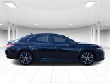 Used 2019 Toyota Camry SE image 2