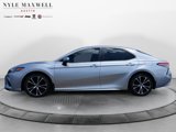 Used 2018 Toyota Camry SE image 2