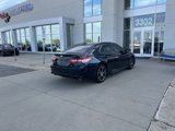 Used 2019 Toyota Camry SE w/ Convenience Package image 4