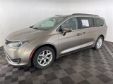 Used 2017 Chrysler Pacifica Touring-L w/ Tire & Wheel Group image 3
