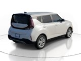 Used 2023 Kia Soul LX image 6