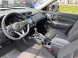 Used 2020 Nissan Rogue SV image 4