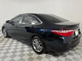 Used 2016 Toyota Camry SE image 4