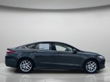 Used 2016 Ford Fusion SE image 2