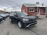 Used 2020 Volkswagen Atlas Cross Sport SE w/ Panoramic Sunroof Package image 3