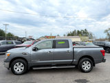 Used 2017 Nissan Titan SV image 5