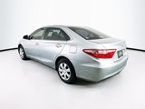 Used 2016 Toyota Camry LE image 5