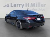 Used 2019 Toyota Camry SE image 3