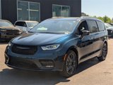 New 2025 Chrysler Pacifica Limited image 4