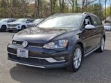 Used 2017 Volkswagen Golf SE image 4