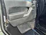Used 2015 Jeep Wrangler Unlimited Rubicon image 4