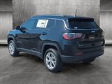 New 2024 Jeep Compass Latitude image 2