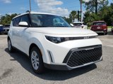 New 2025 Kia Soul LX image 2