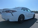 Used 2023 Toyota Camry SE image 4