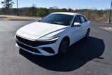 Used 2024 Hyundai Elantra SEL image 2