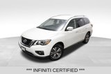 Used 2019 Nissan Pathfinder SV image 2