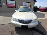 Used 2002 Lincoln Continental image 2