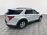 Used 2020 Ford Explorer XLT image 4
