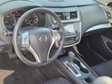Used 2017 Nissan Altima 2.5 SV w/ Convenience Package image 2