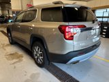 Used 2022 GMC Acadia SLE w/ Driver Convenience Package image 3