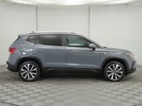 Used 2023 Volkswagen Taos SE w/ Panoramic Sunroof Package image 4