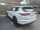 Used 2022 Mitsubishi Outlander SE image 5
