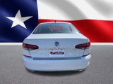 Used 2022 Volkswagen Passat 2.0T SE image 4