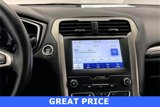 Used 2020 Ford Fusion SE image 5