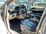 Used 2023 Chrysler Pacifica Touring-L image 6