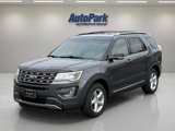 Used 2017 Ford Explorer XLT w/ Equipment Group 202A image 3