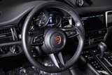 Certified 2024 Porsche Macan image 4