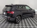 Used 2022 Volkswagen Taos SEL image 2