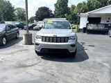 Used 2021 Jeep Grand Cherokee Laredo X image 2
