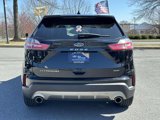 Certified 2022 Ford Edge Titanium image 3