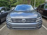 Used 2019 Volkswagen Tiguan SE w/ Panoramic Sunroof Package image 2