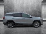 Used 2024 GMC Terrain SLT image 4