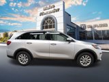 Used 2019 Kia Sorento LX image 2