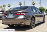 Used 2022 Toyota Camry SE image 4
