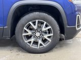 Used 2023 GMC Acadia SLE image 4