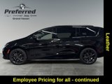 New 2025 Chrysler Pacifica Limited w/ Trailer Tow Group image 2