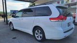 Used 2011 Toyota Sienna LE image 2