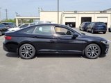 New 2025 Volkswagen Jetta SE image 2