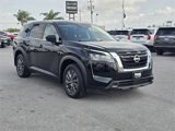 Used 2023 Nissan Pathfinder S image 3